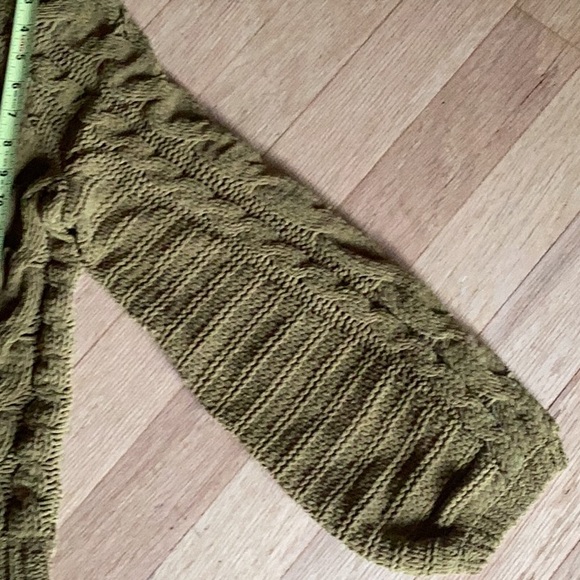 Express lightweight poly bulky knit sweater with balloon sleeves size XS - Picture 7 of 10